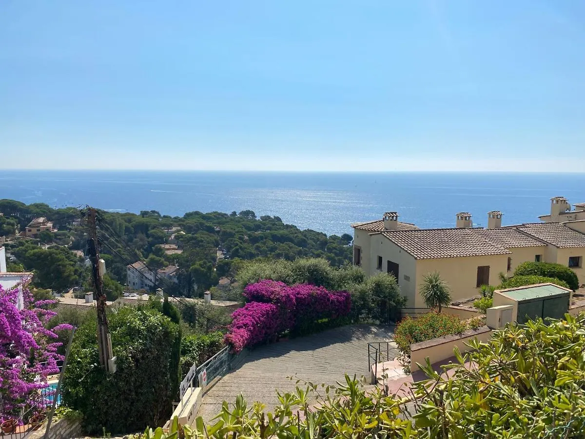 Apartamento con terraza, vistas al mar en Calella de Palafrugell Apartamento 0*,  España